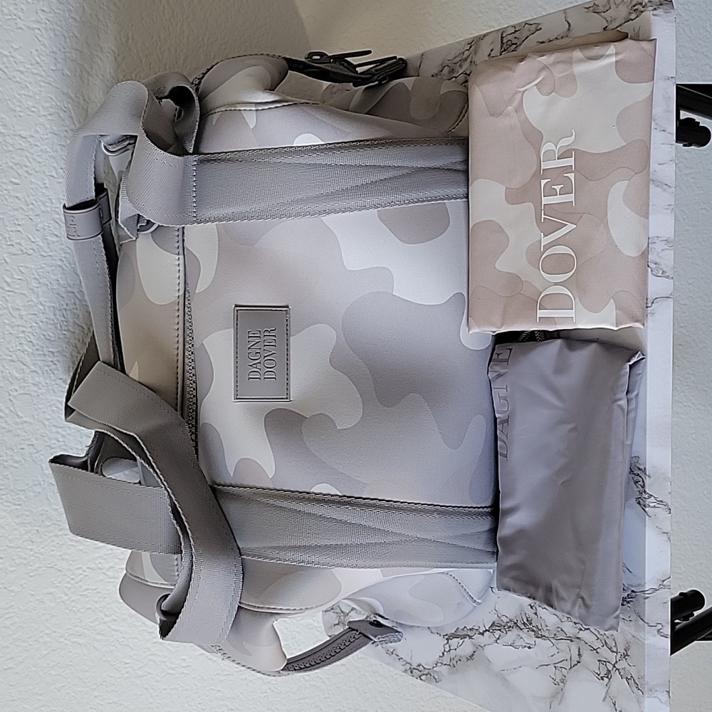 Dagne Dover dufflebag